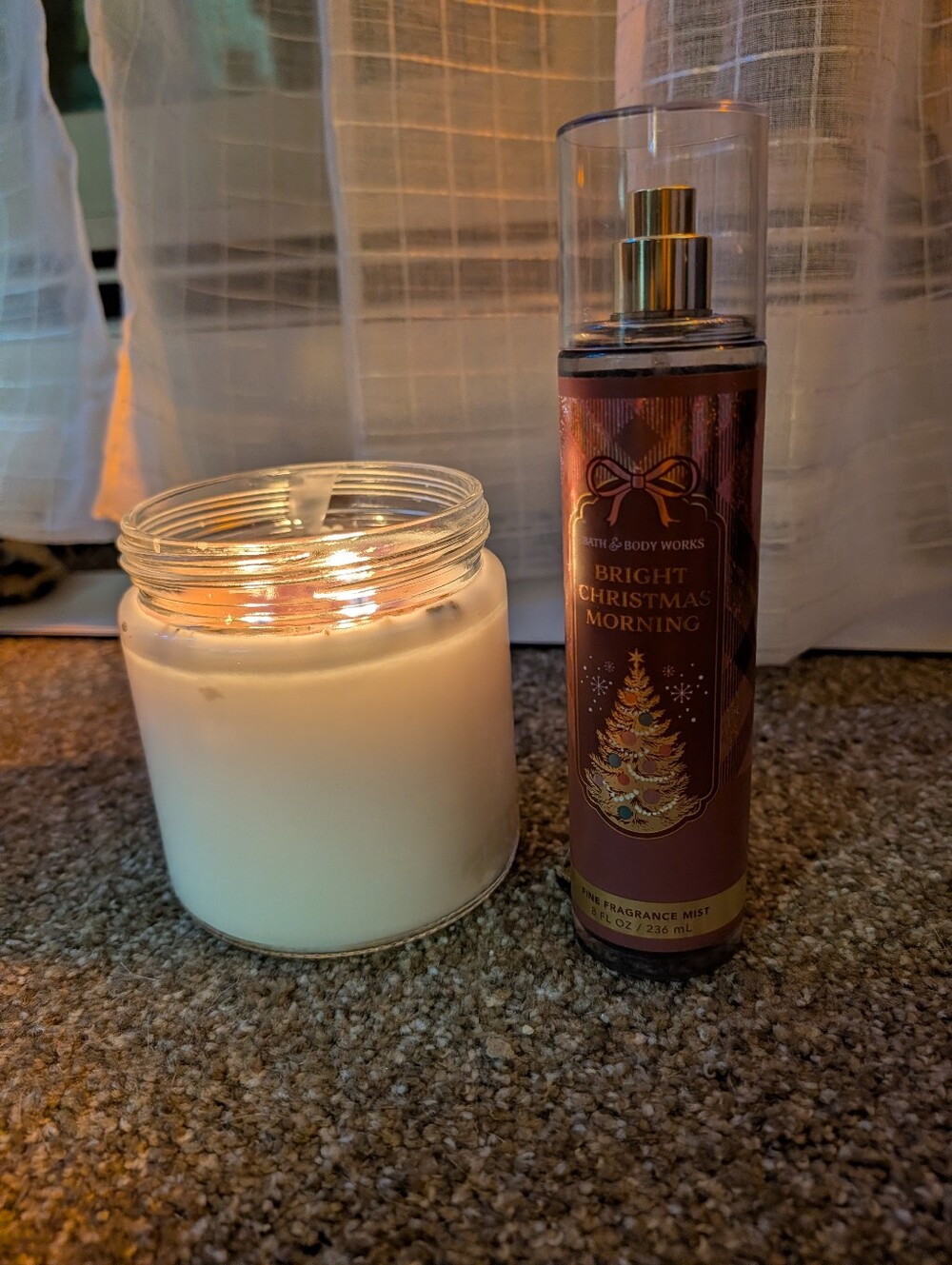Bath & Body Works Bright Christmas Morning Fragrance Mist - red and gold